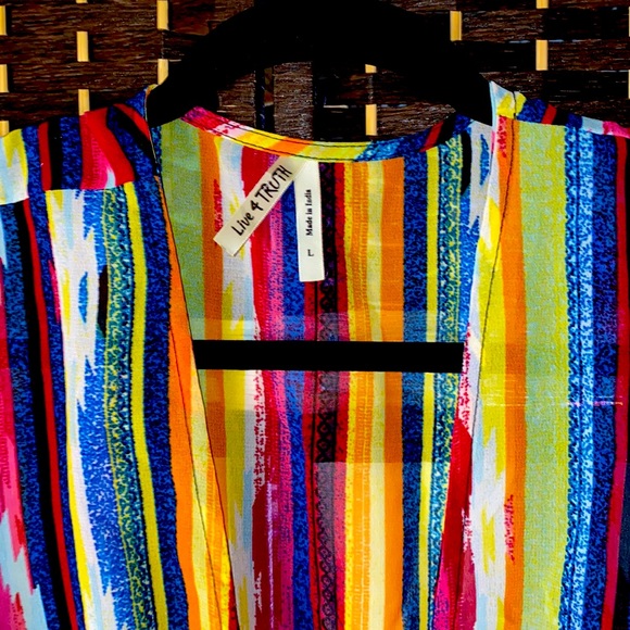 Live 4 Truth Summer Cover Up - Picture 3 of 3